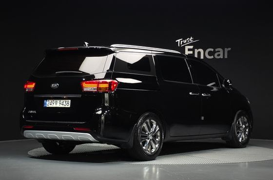 Kia Carnival 9-seater Prestige — пробег 112 785 км — фото 2 из 5