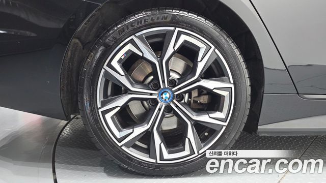 BMW i4 из Кореи Encar