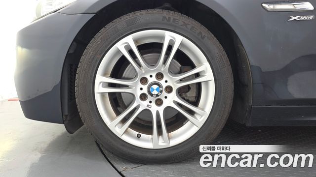 BMW 5-Series 525d xDrive M Sport Touring — пробег 187 295 км — фото 5 из 5