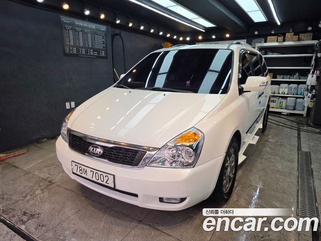 Kia Carnival Grand Carnival GLX Deluxe — пробег 169 277 км — фото 2 из 5