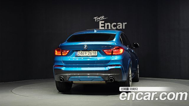 BMW X4 M40i — пробег 104 586 км — фото 4 из 5