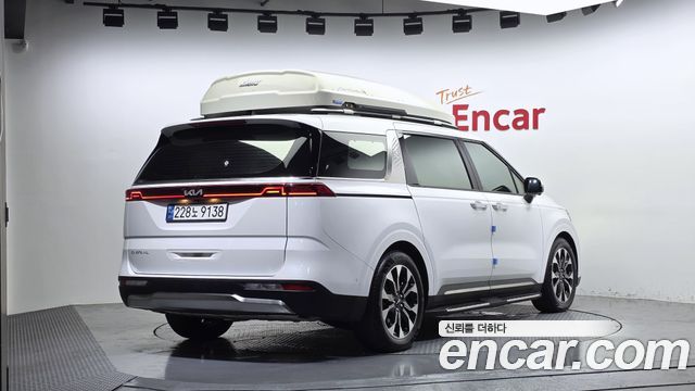 Kia Carnival Diesel 7-Seater Signature — пробег 4 698 км — фото 2 из 5