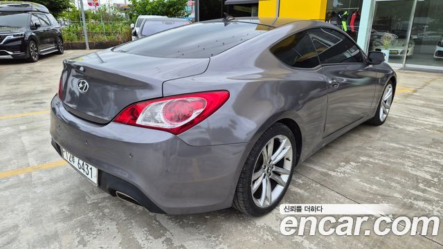 Hyundai Genesis из Кореи Encar