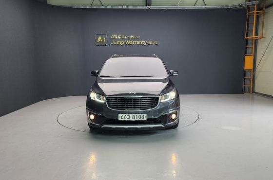 Kia Carnival 7-seater Limousine President — пробег 170 000 км — фото 2 из 5