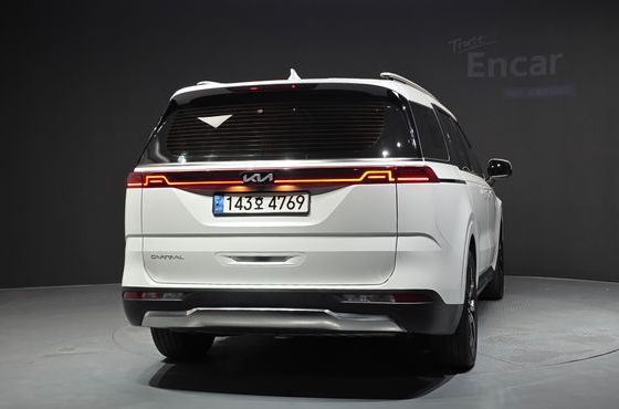 Kia Carnival Diesel 9-Seater Signature — пробег 96 733 км — фото 4 из 5