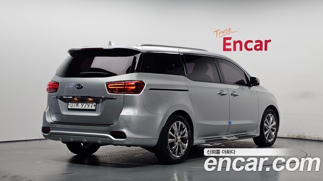 Kia Carnival из Кореи Encar