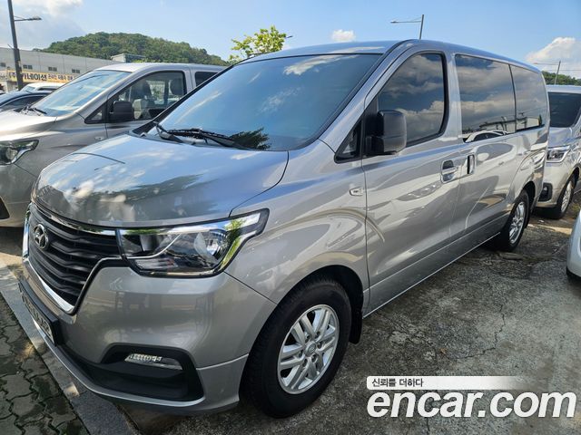 Hyundai Starex Van 3-Seater Smart — пробег 100 026 км — фото 1 из 5