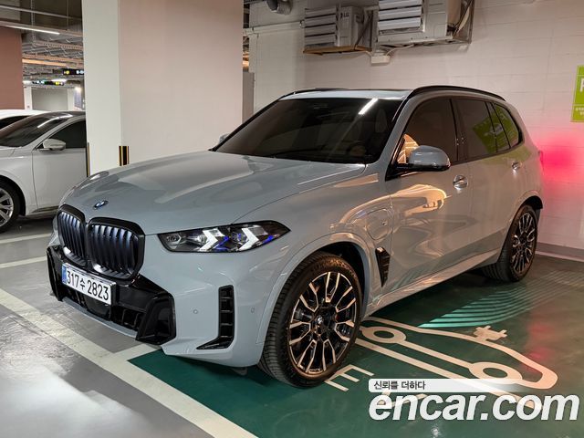 BMW X5 xDrive 50e M Sport — пробег 2 950 км — фото 3 из 5