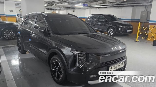 Kia Niro Prestige — пробег 500 км — фото 1 из 5