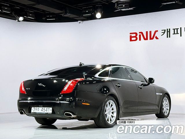 Jaguar XJ из Кореи Encar