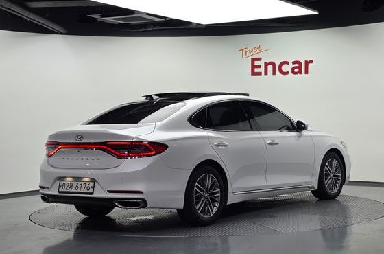 Hyundai Grandeur 2.4 Premium — пробег 71 098 км — фото 2 из 5