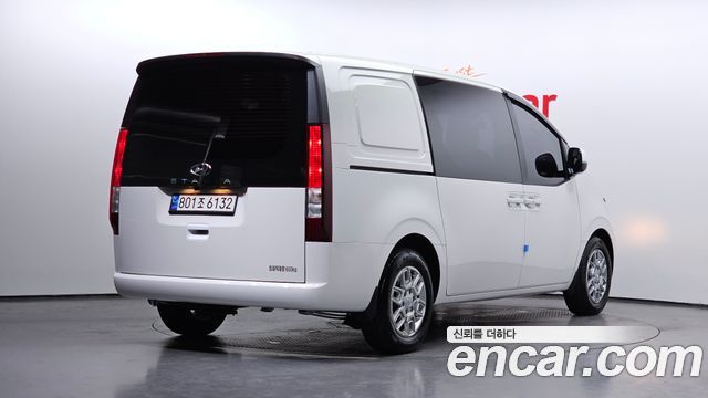Hyundai Staria Cargo 5-Seater Modern — пробег 1 115 км — фото 2 из 5