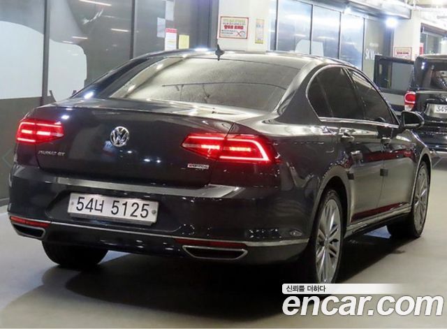 Volkswagen Passat 2.0 TDI 4Motion Prestige — пробег 110 933 км — фото 4 из 5