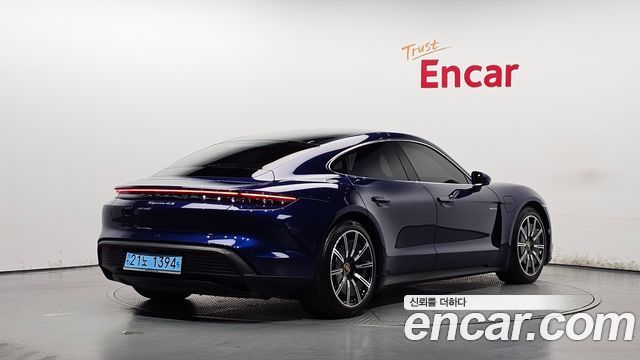 Porsche Taycan из Кореи Encar