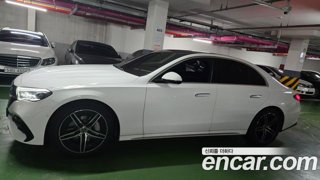 Mercedes-Benz E-Class E300 4MATIC AMG Line — пробег 13 200 км — фото 3 из 5