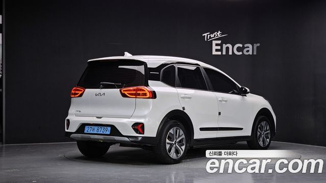 Kia Niro Earth — пробег 175 841 км — фото 2 из 5