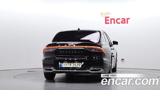 Hyundai Grandeur из Кореи Encar