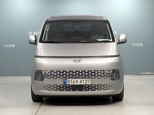 Hyundai Staria Cargo 5-Seater Modern — пробег 118 227 км — фото 2 из 5