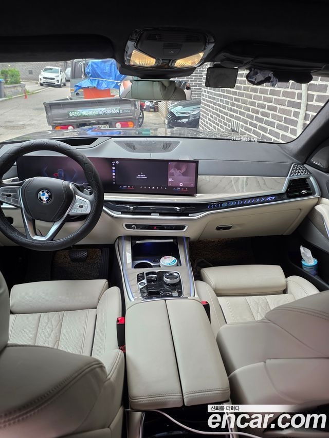 BMW X7 xDrive 40i Design Pure Excellence 6-Seater — пробег 35 000 км — фото 3 из 5