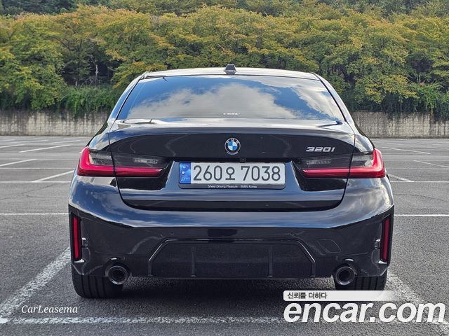 BMW 3-Series 320i M Sport — пробег 34 855 км — фото 5 из 5