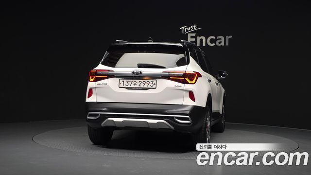 Kia Seltos из Кореи Encar