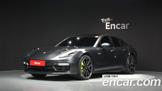 Porsche Panamera 2.9 AWD E-Hybrid — пробег 60 539 км — фото 1 из 5
