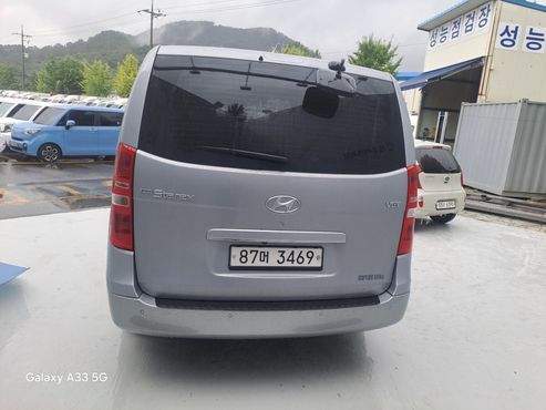 Hyundai Starex Van 5-Seater Modern — пробег 17 209 км — фото 2 из 5