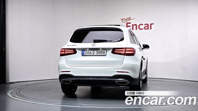 Mercedes-Benz GLC-Class GLC350e 4MATIC AMG Line — пробег 112 122 км — фото 4 из 5