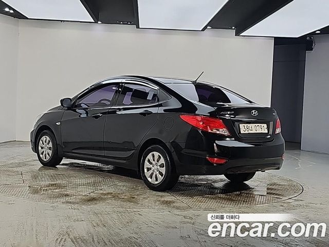 Hyundai Accent 1.4 VVT Smart — пробег 68 834 км — фото 3 из 5