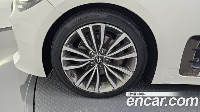 Kia Stinger из Кореи Encar