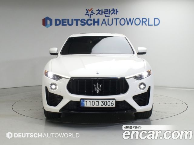 Maserati Levante из Кореи Encar