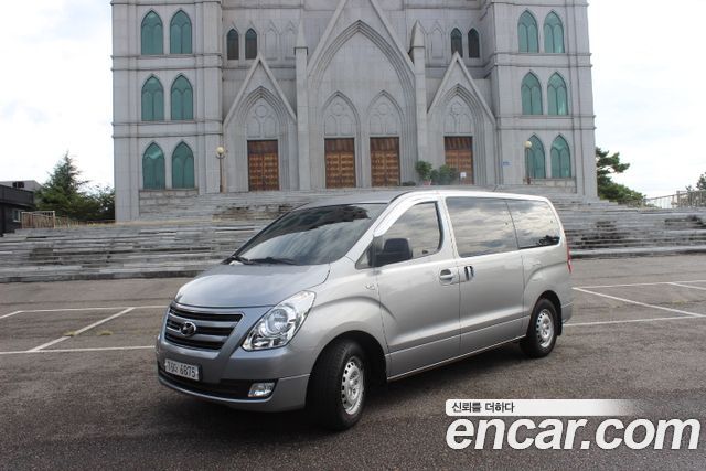 Hyundai Starex 11-Seater Wagon Smart — пробег 138 001 км — фото 2 из 5