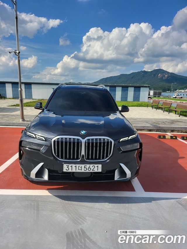 BMW X7 xDrive 40i Design Pure Excellence 7-Seater — пробег 49 994 км — фото 1 из 5