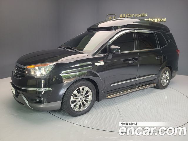 Ssangyong KORANDO 4WD Chateau 9-seater High-Limousine — пробег 163 000 км — фото 2 из 5