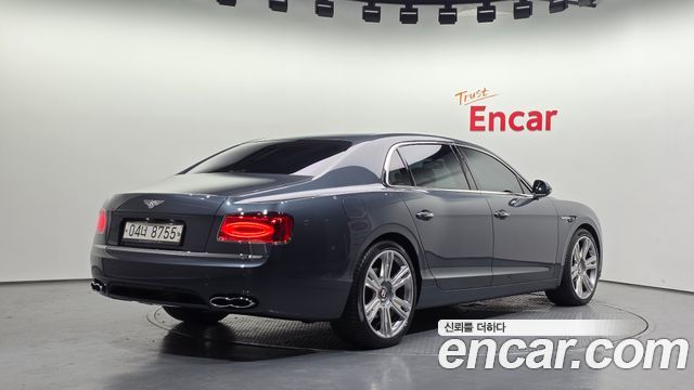 Bentley Flying Spur 4.0 — пробег 67 290 км — фото 2 из 5