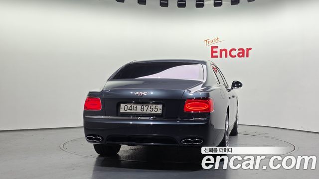 Bentley Flying Spur 4.0 — пробег 67 290 км — фото 4 из 5