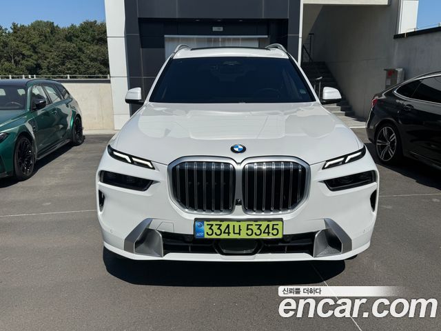 BMW X7 xDrive 40i Design Pure Excellence 6-Seater — пробег 21 543 км — фото 2 из 5
