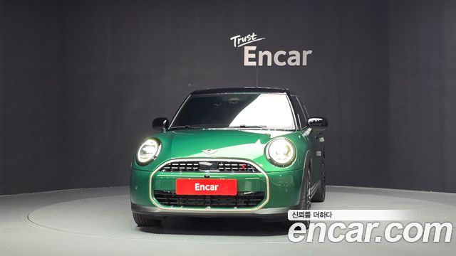 Mini Cooper 5 Door Favoured — пробег 9 229 км — фото 3 из 5
