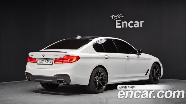 BMW 5-Series 530i xDrive M Sport Package Plus — пробег 50 071 км — фото 2 из 5