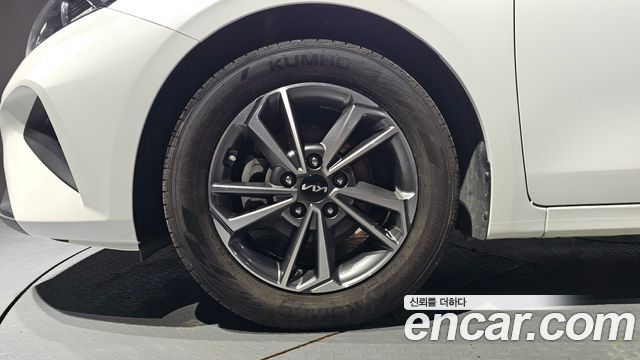 Kia K3 из Кореи Encar