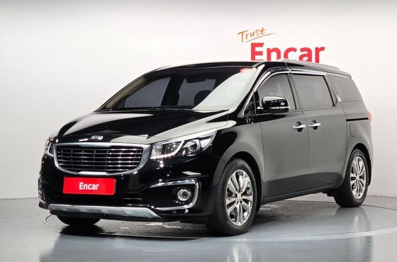 Kia Carnival 7-seater Limousine VIP — пробег 205 210 км — фото 1 из 5