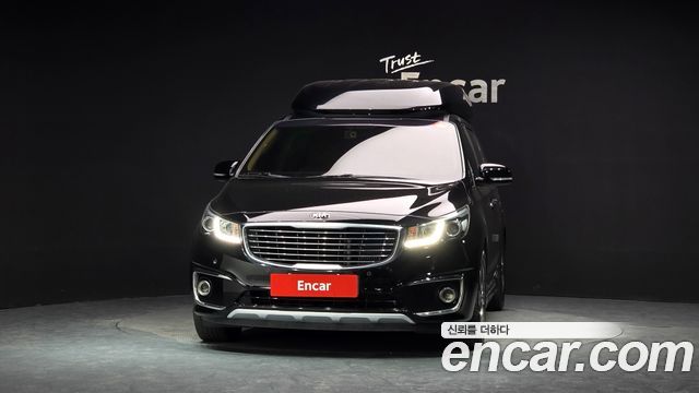 Kia Carnival 9-seater Hi-Limousine Prestige High roof — пробег 99 487 км — фото 3 из 5