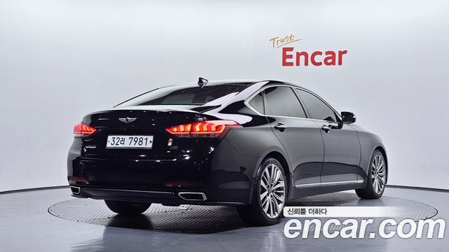 Hyundai Genesis из Кореи Encar