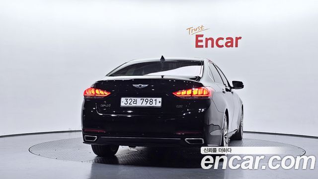 Hyundai Genesis из Кореи Encar