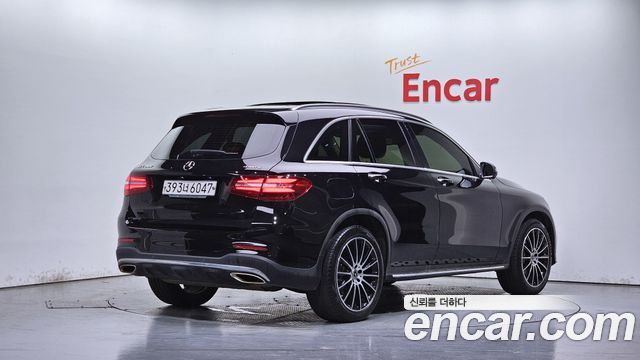 Mercedes-Benz GLC-Class GLC300 4MATIC AMG Line — пробег 93 154 км — фото 2 из 5