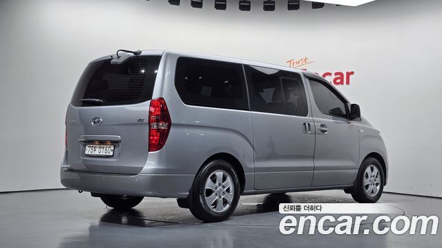 Hyundai Starex Wagon 11-Seater Smart — пробег 115 588 км — фото 2 из 5