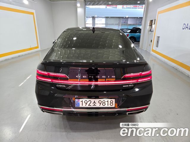Genesis G90 из Кореи Encar
