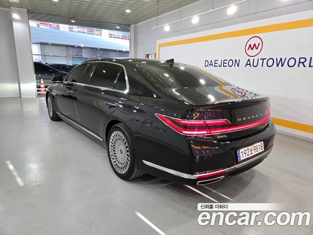 Genesis G90 из Кореи Encar