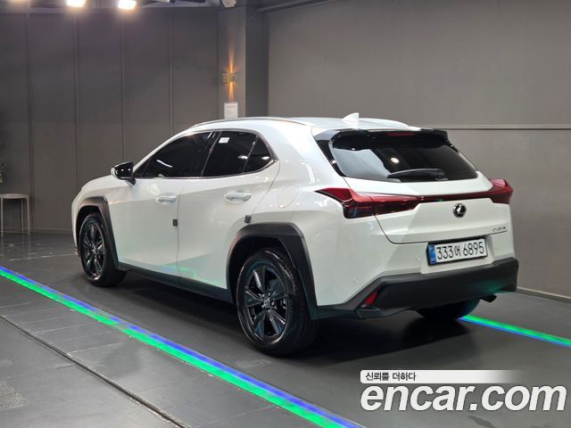 Lexus UX из Кореи Encar