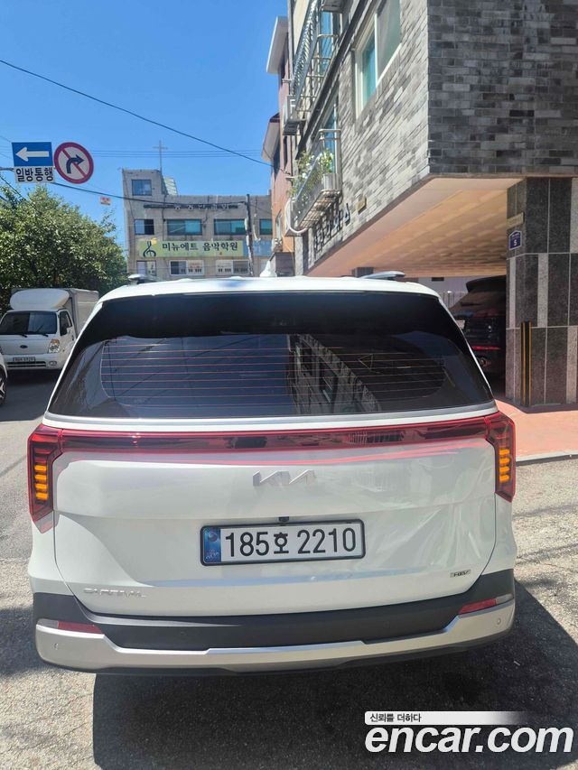 Kia Carnival HEV 9 seater Prestige — пробег 1 400 км — фото 5 из 5